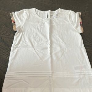 Burberry girls T-shirt size 8